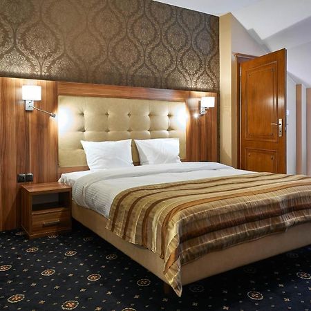 Hotel Dwor Galicja Stalowa Wola Exteriér fotografie