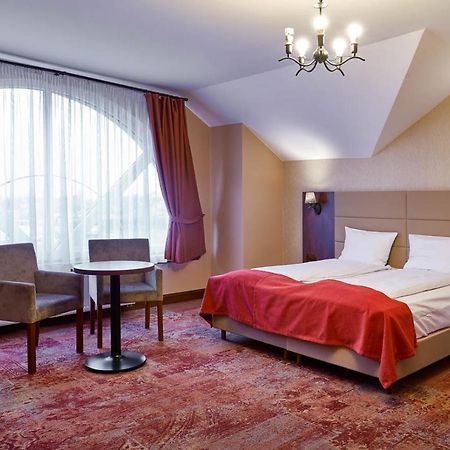 Hotel Dwor Galicja Stalowa Wola Exteriér fotografie