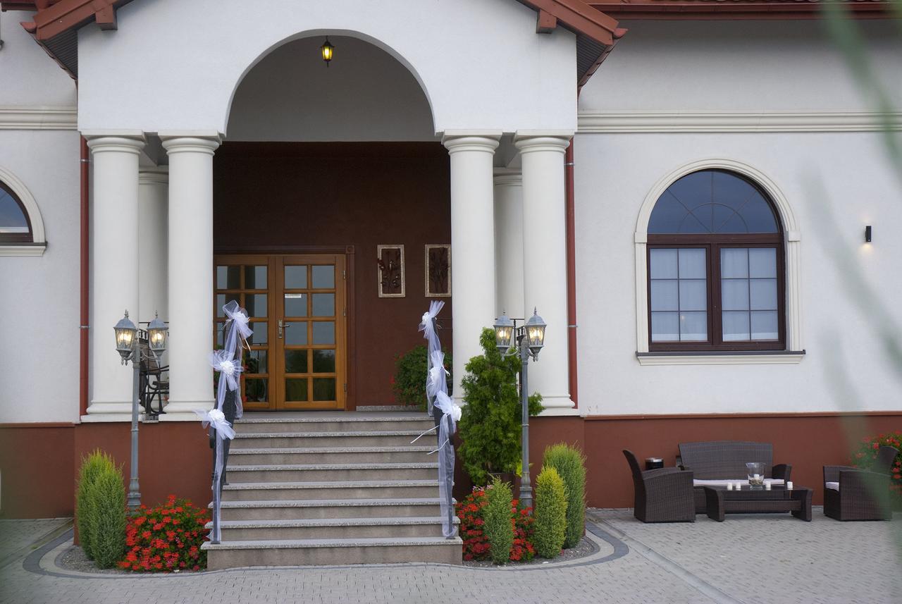 Hotel Dwor Galicja Stalowa Wola Exteriér fotografie