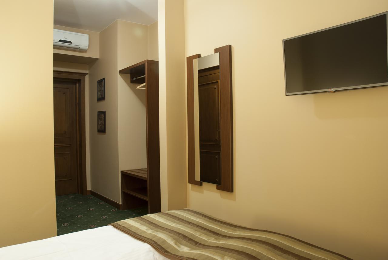 Hotel Dwor Galicja Stalowa Wola Exteriér fotografie