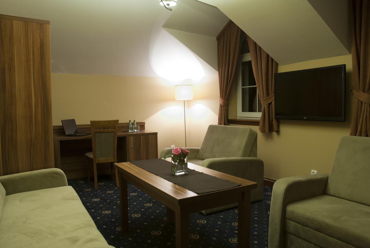 Hotel Dwor Galicja Stalowa Wola Exteriér fotografie