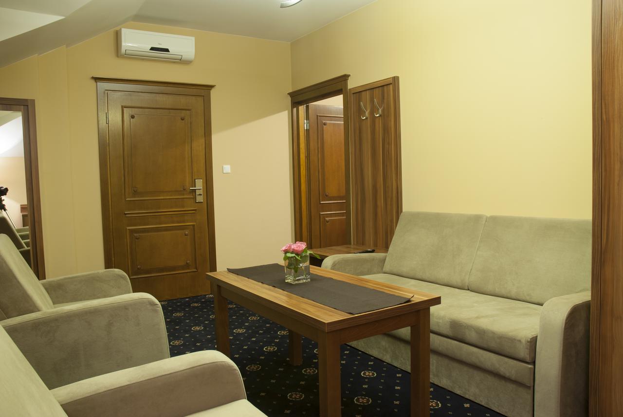 Hotel Dwor Galicja Stalowa Wola Exteriér fotografie