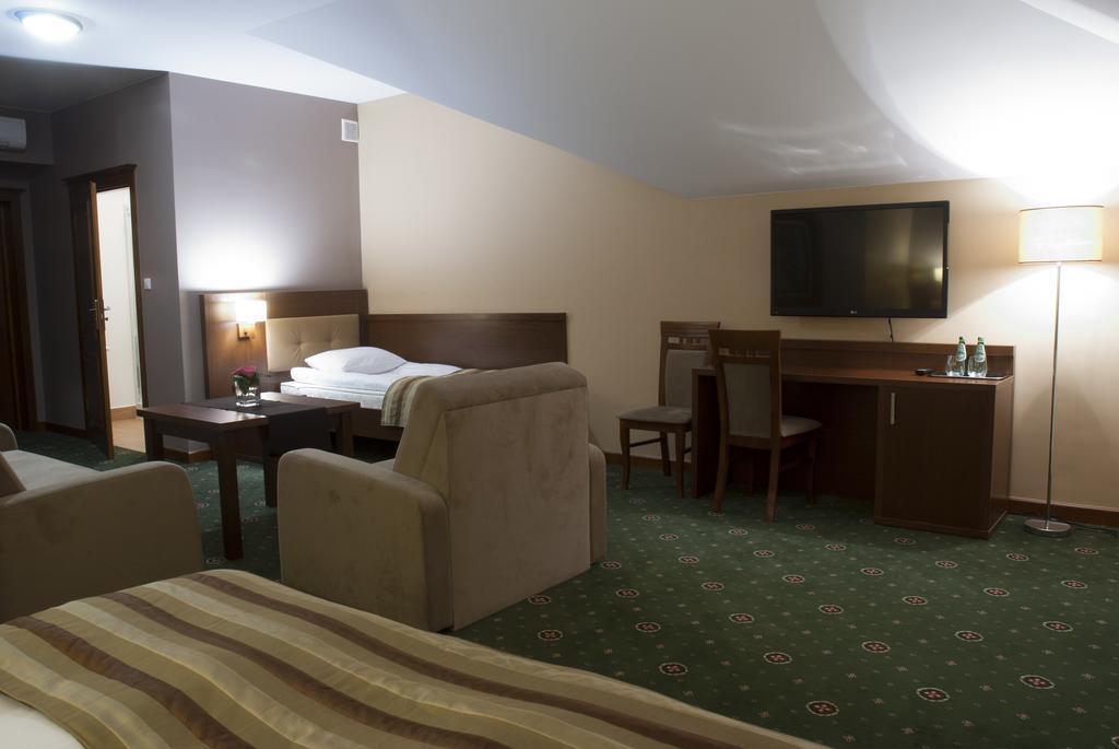 Hotel Dwor Galicja Stalowa Wola Exteriér fotografie